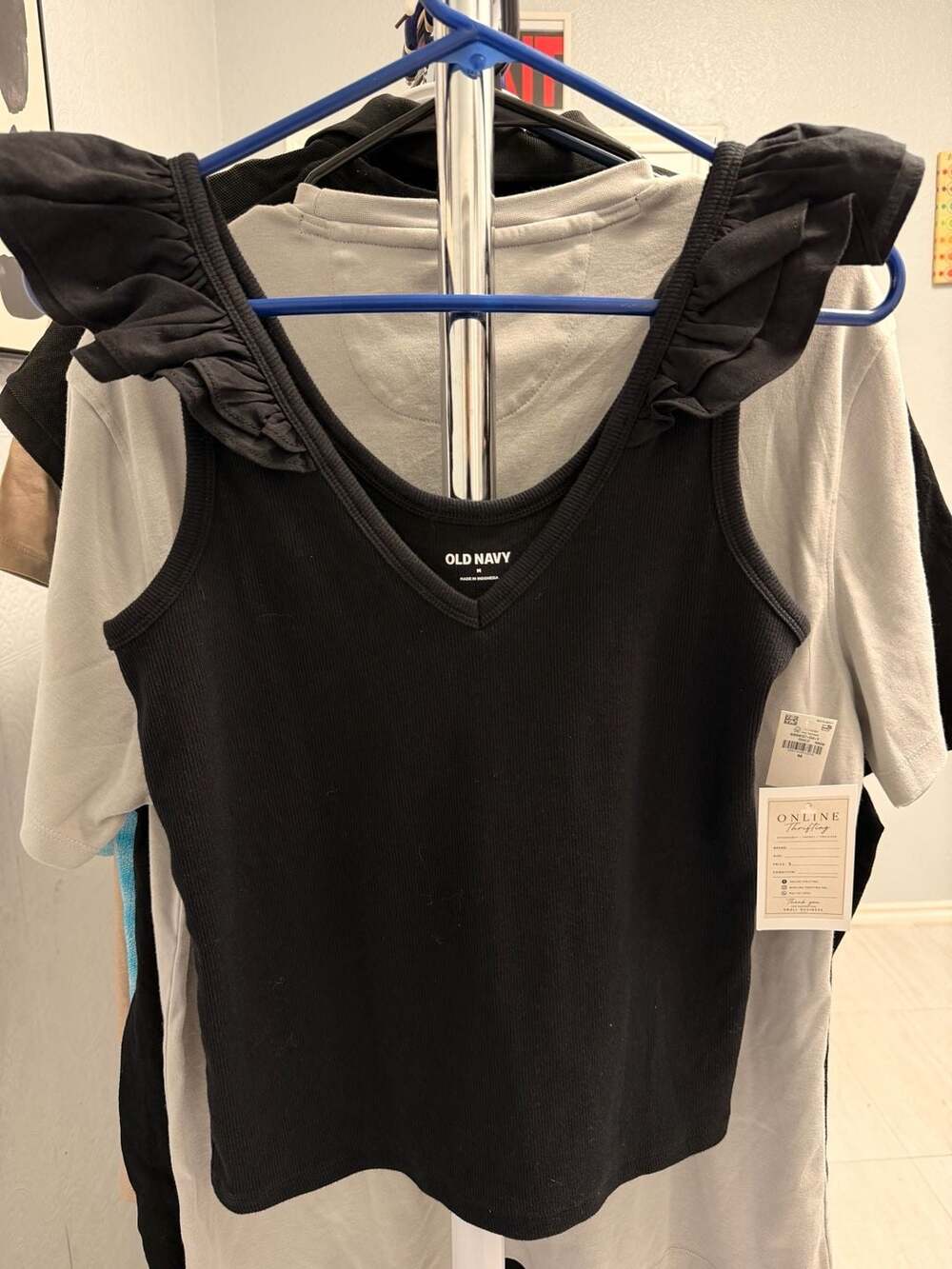 Old Navy Black Ribbed Ruffle Strap Tank Top Size M